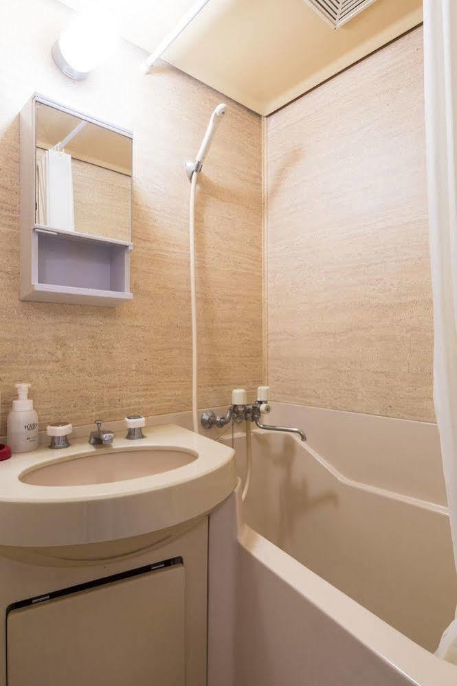 Alex Place Namba Apartemen